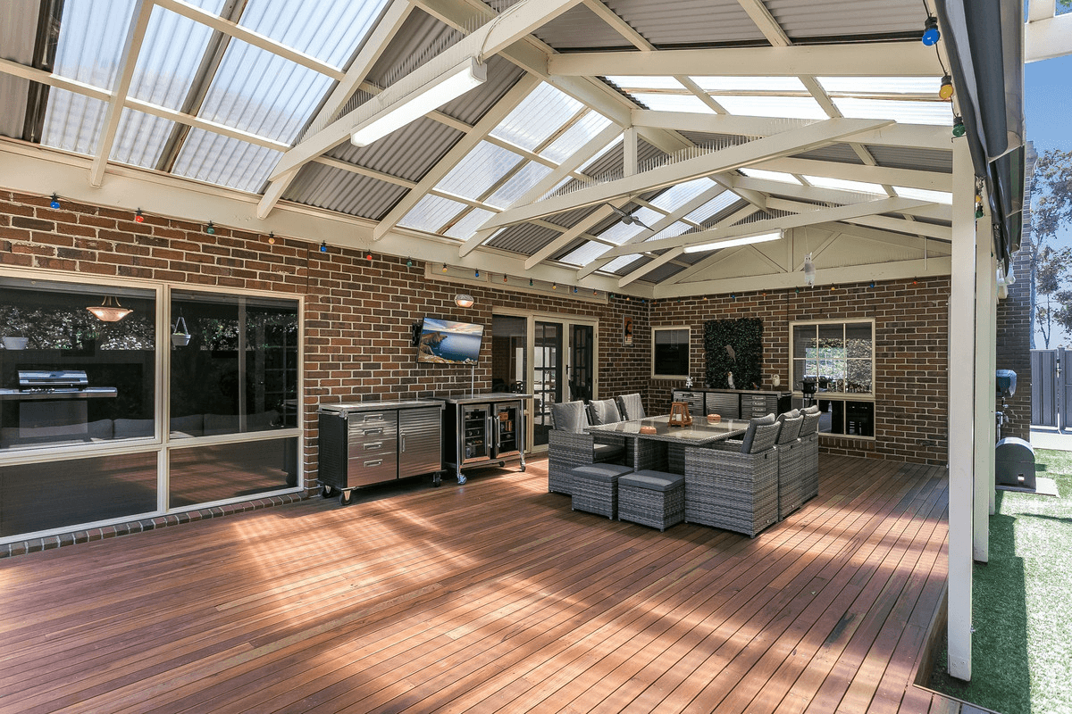 5 Manor Lakes Boulevard, MANOR LAKES, VIC 3024