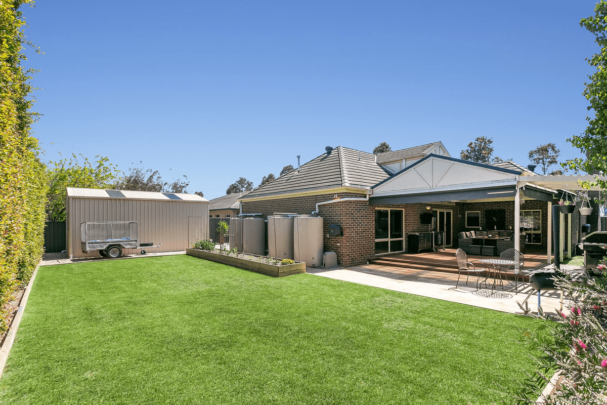 5 Manor Lakes Boulevard, MANOR LAKES, VIC 3024