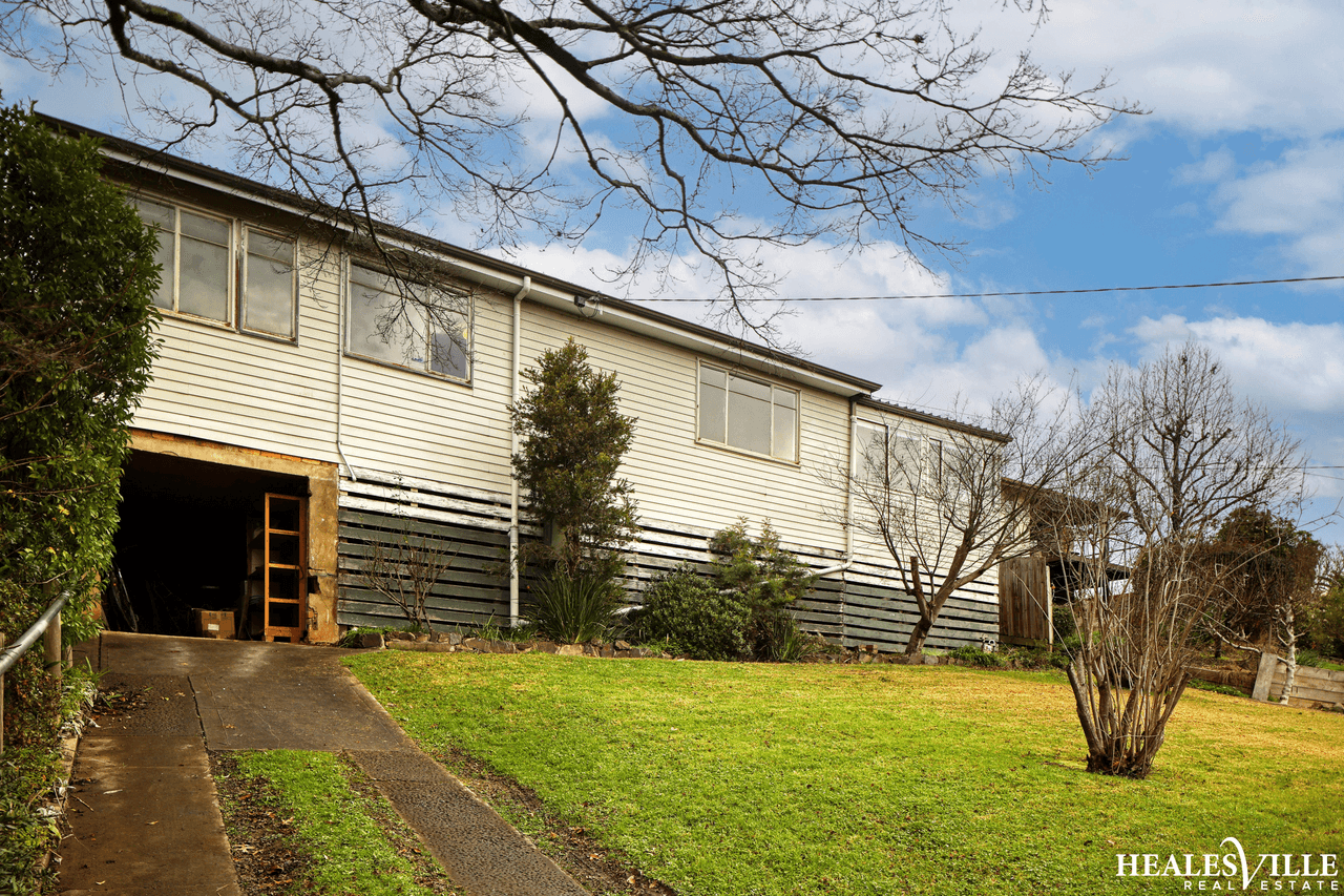 16 Symons Street, HEALESVILLE, VIC 3777