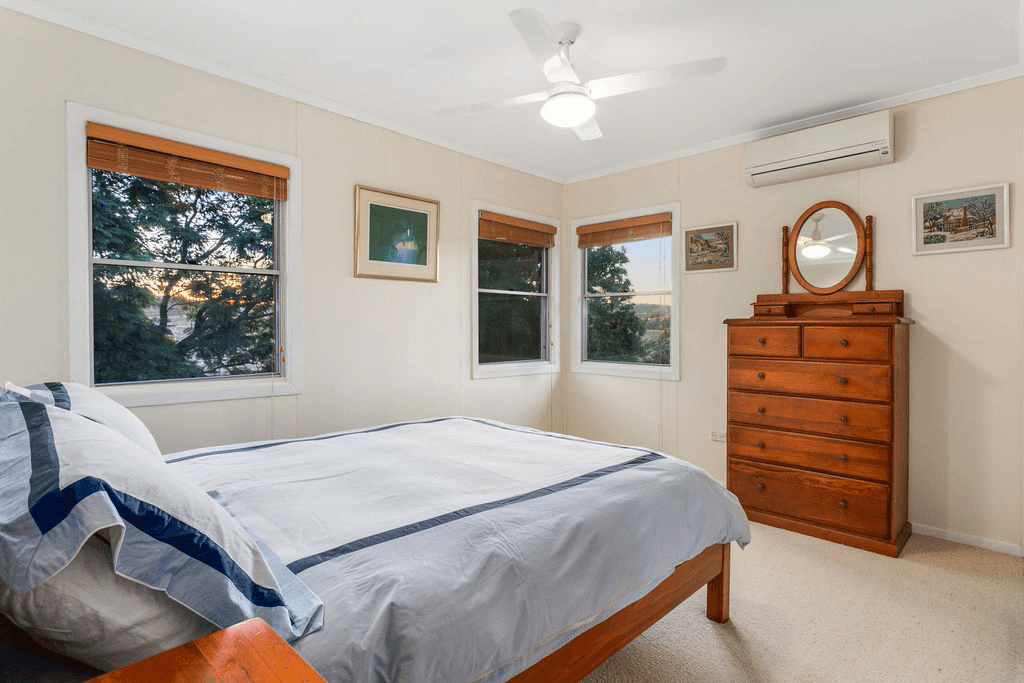 11 BETTS STREET, BOONAH, QLD 4310