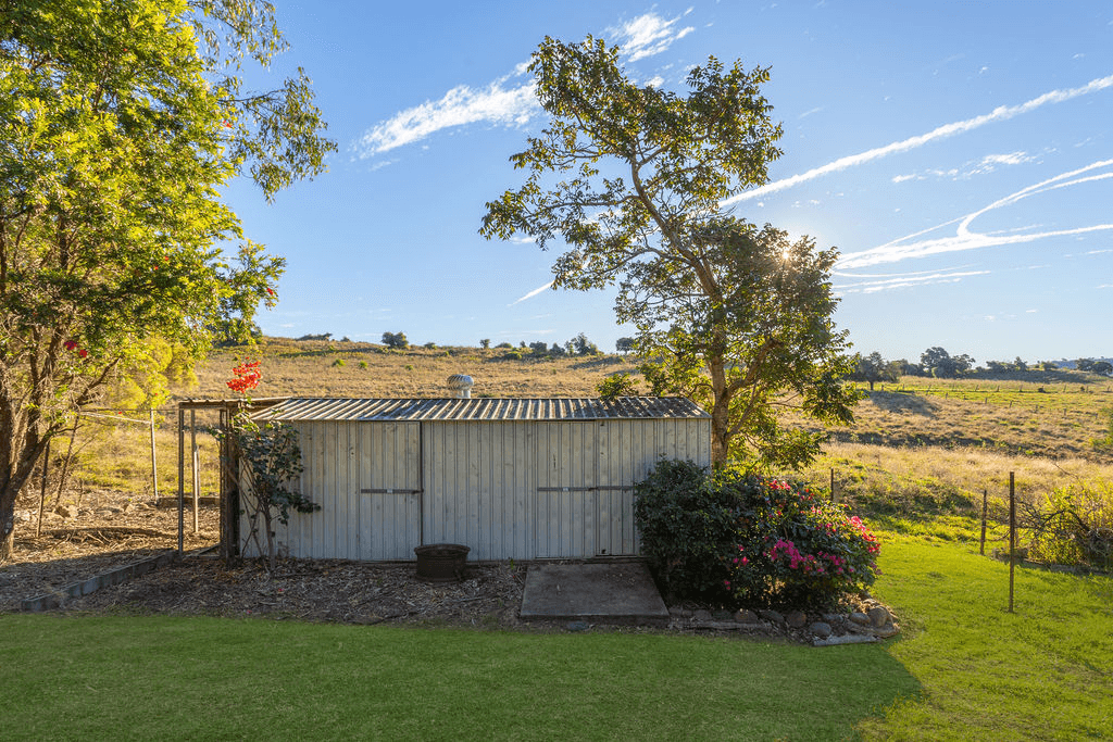 11 BETTS STREET, BOONAH, QLD 4310