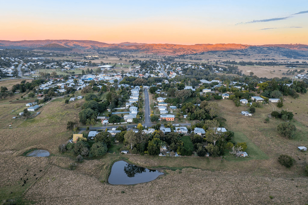 11 BETTS STREET, BOONAH, QLD 4310