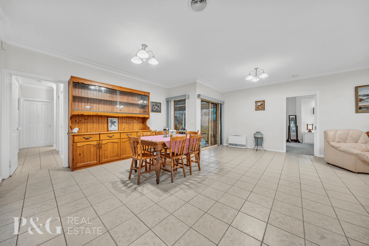 15 Wool Shed Road, NARRE WARREN SOUTH, VIC 3805