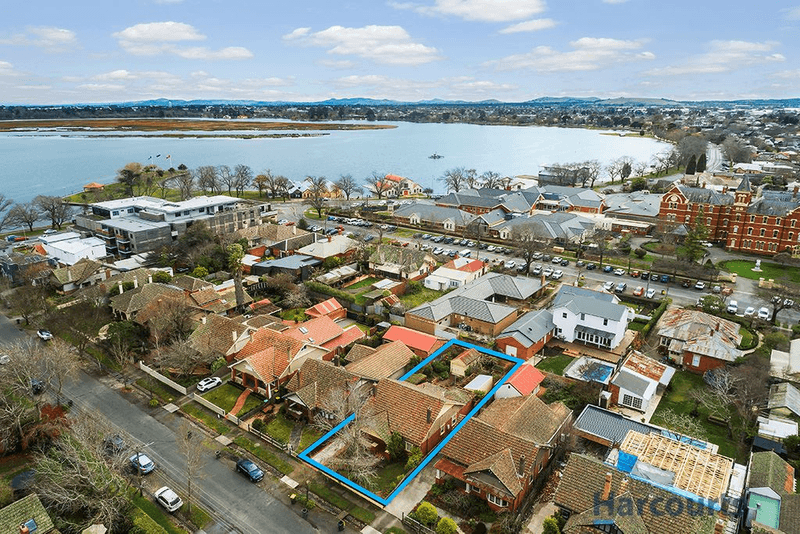 38 Victoria Avenue, Lake Wendouree, VIC 3350