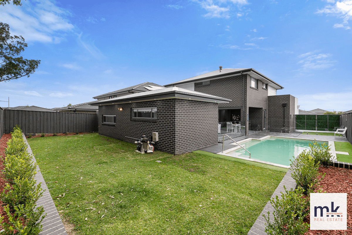 67 Thorpe Circuit, Oran Park, NSW 2570