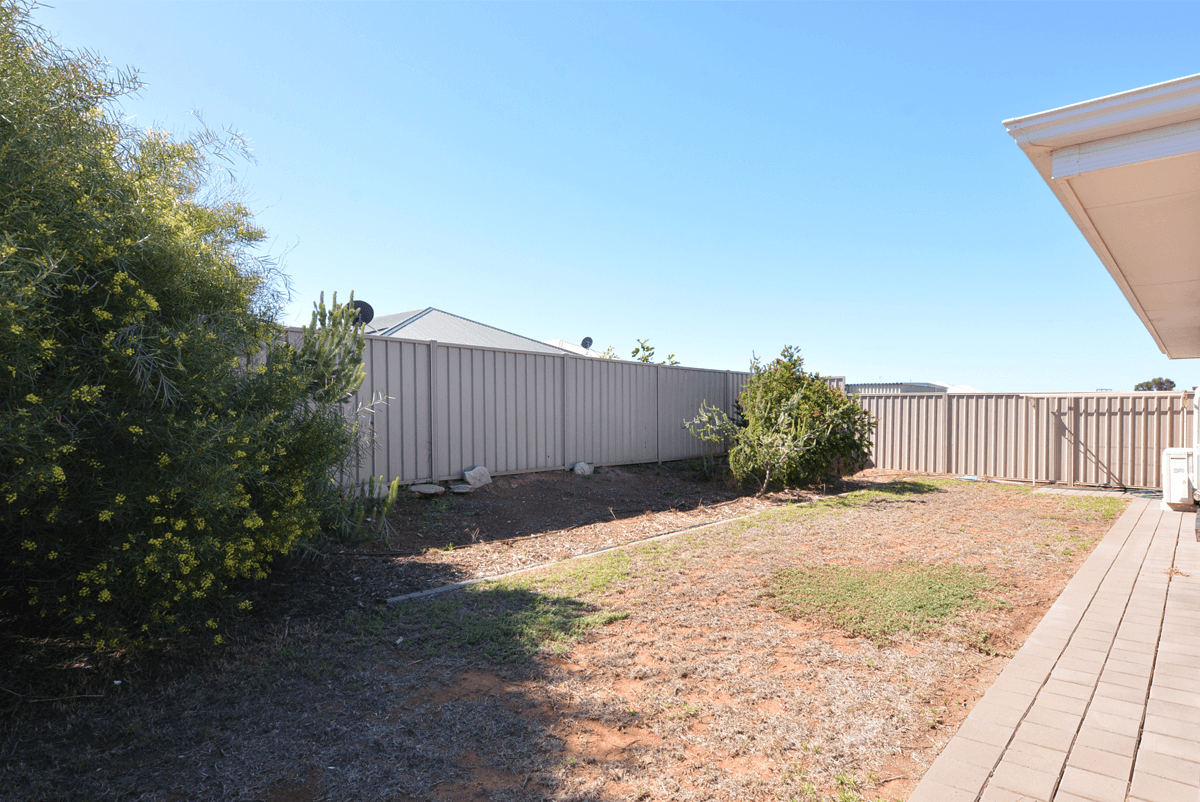 28 McInness Street, Whyalla Jenkins, SA 5609