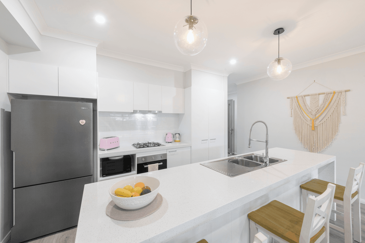 10 Alight Circuit, CAMERON PARK, NSW 2285