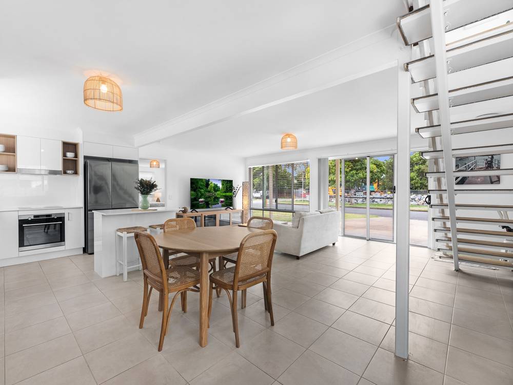 596 Esplanade, HERVEY BAY DC, QLD 4655