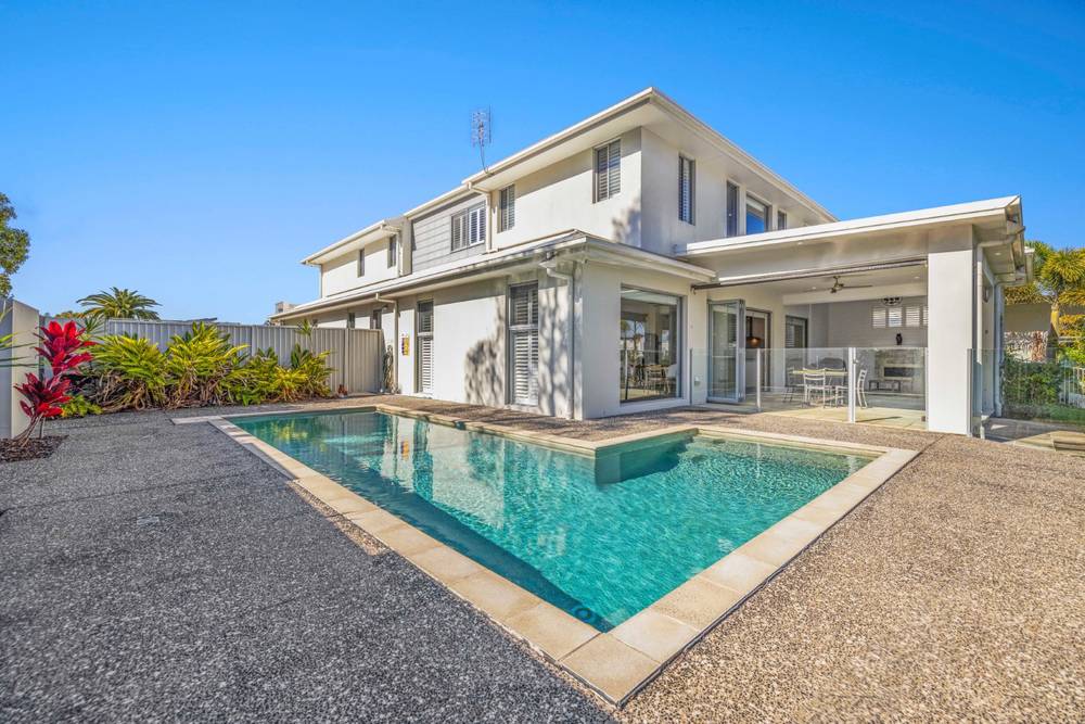 2 North Point Crescent, PELICAN WATERS, QLD 4551