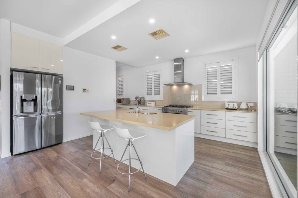 2 North Point Crescent, PELICAN WATERS, QLD 4551