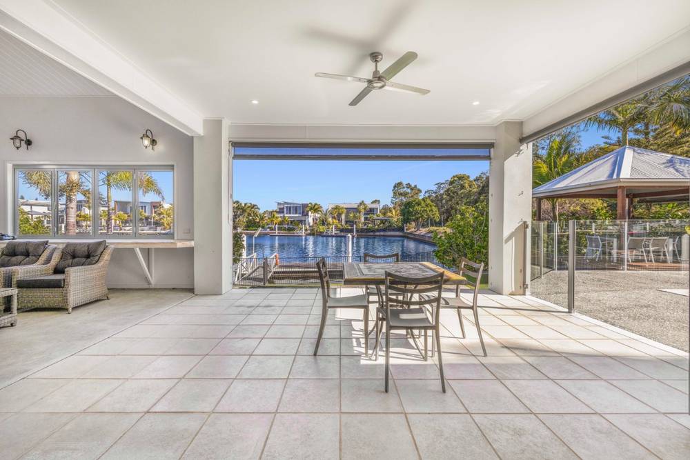 2 North Point Crescent, PELICAN WATERS, QLD 4551