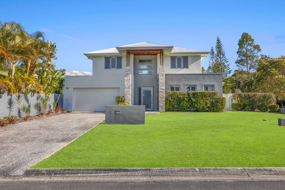2 North Point Crescent, PELICAN WATERS, QLD 4551