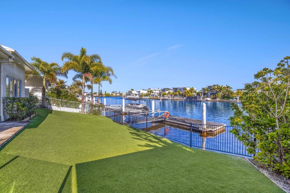 2 North Point Crescent, PELICAN WATERS, QLD 4551