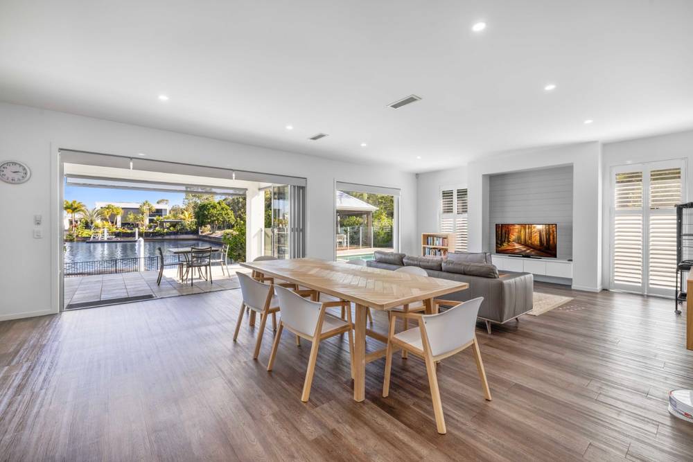 2 North Point Crescent, PELICAN WATERS, QLD 4551
