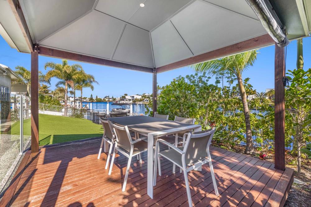 2 North Point Crescent, PELICAN WATERS, QLD 4551