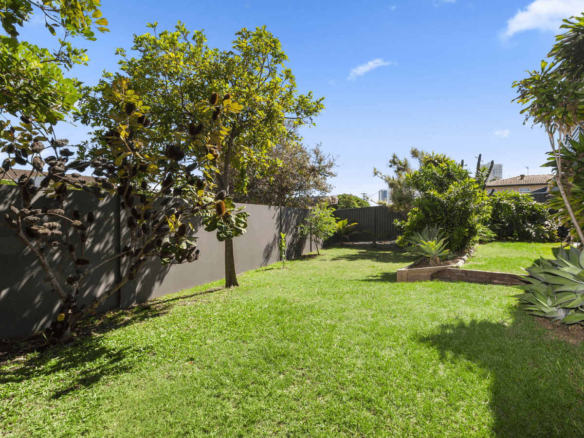 179 Burleigh Street, BURLEIGH WATERS, QLD 4220