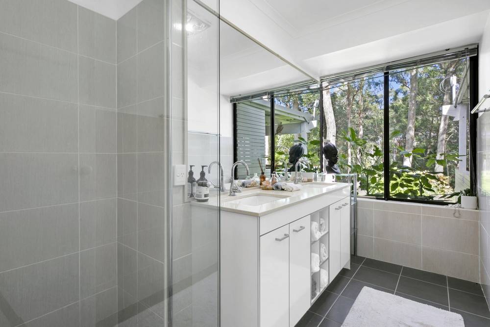 14 Koombahla Drive, Tallebudgera, QLD 4228
