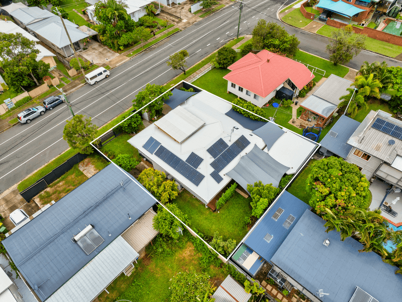 40 Turpin Rd, LABRADOR, QLD 4215