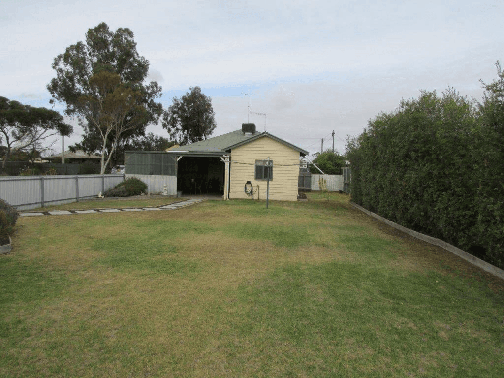 10 Wood Street, WARRACKNABEAL, VIC 3393