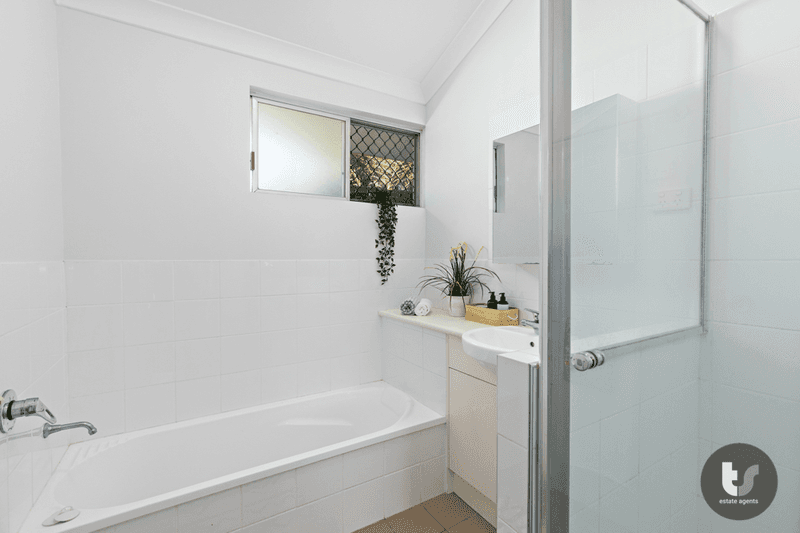 2/221 Middle Street, Cleveland, QLD 4163