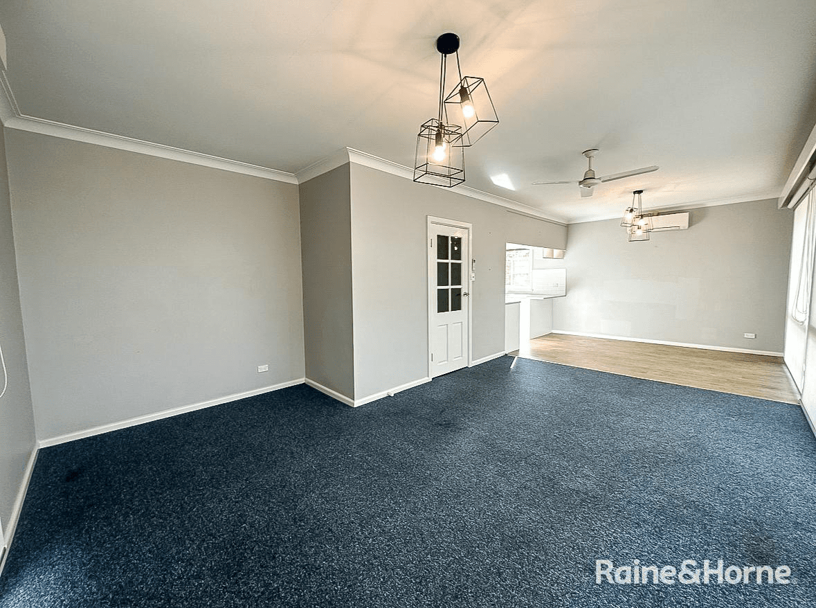 196 Brilliant Street, BATHURST, NSW 2795