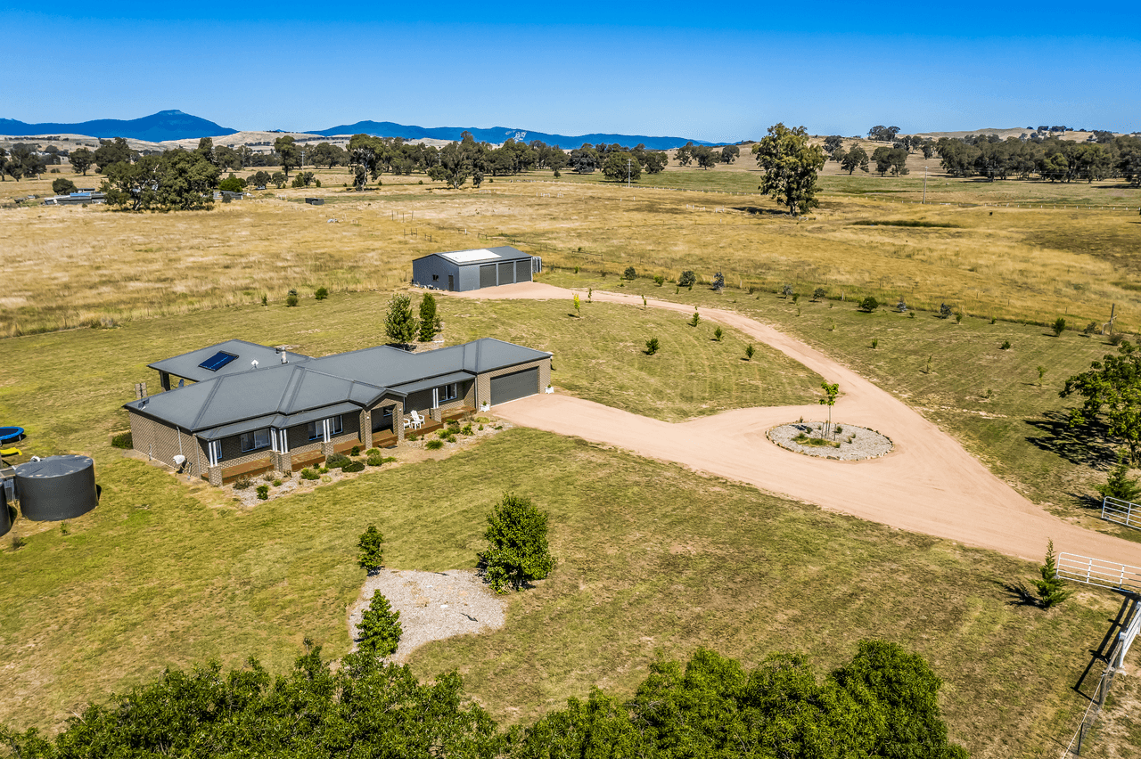 34 Hallets Lane, MANSFIELD, VIC 3722