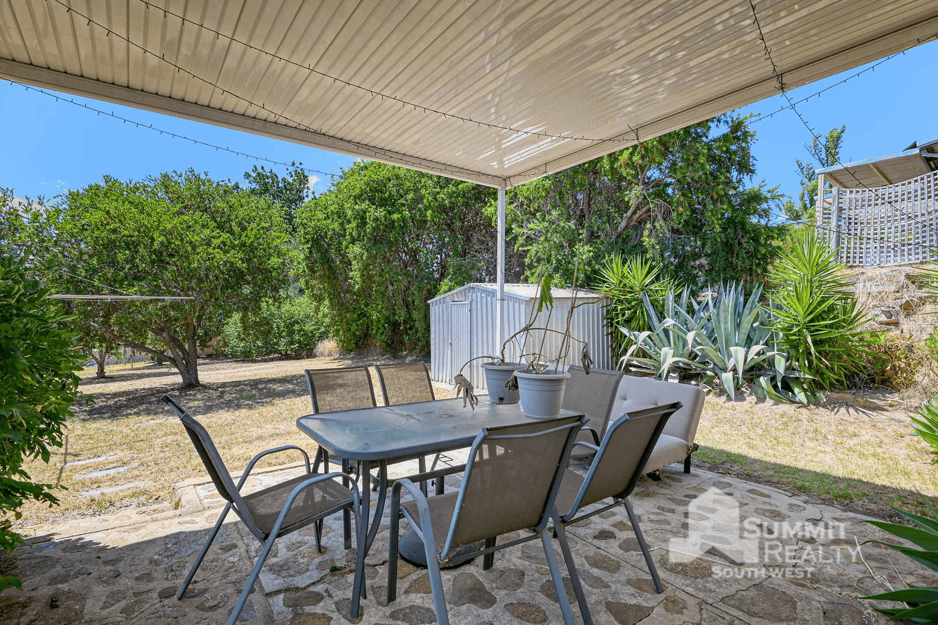 16 Castle Place, Donnybrook, WA 6239
