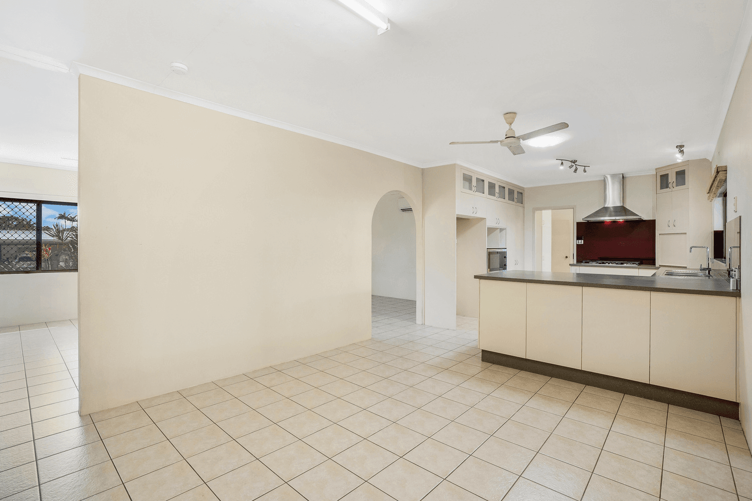 7 Sapphire Close, Bayview Heights, QLD 4868