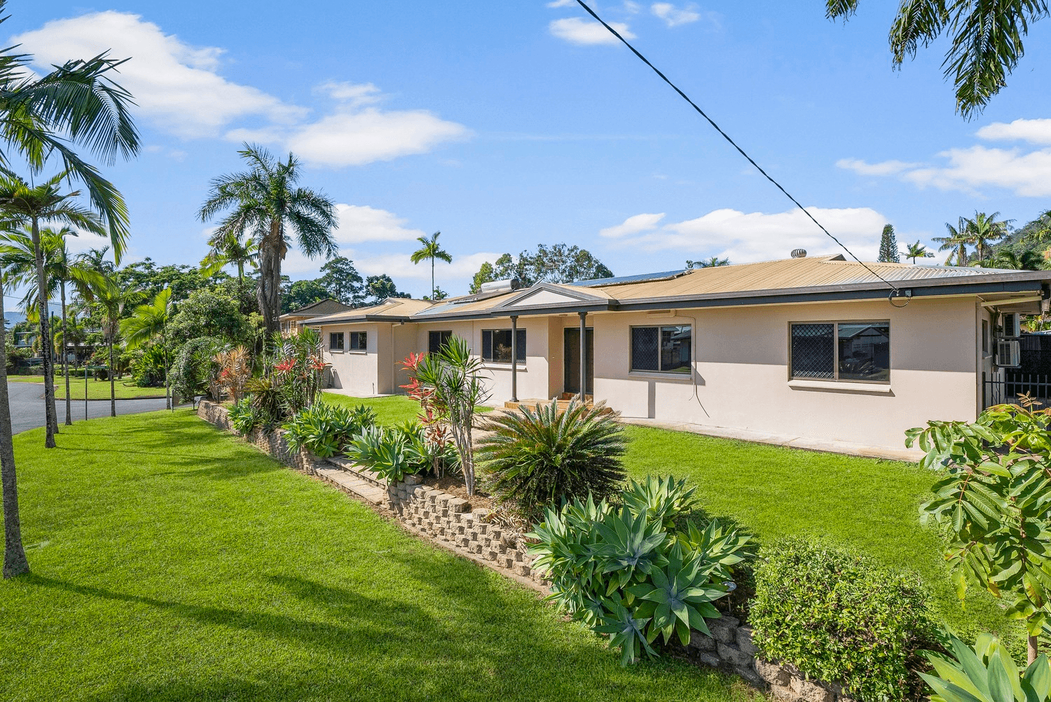 7 Sapphire Close, Bayview Heights, QLD 4868