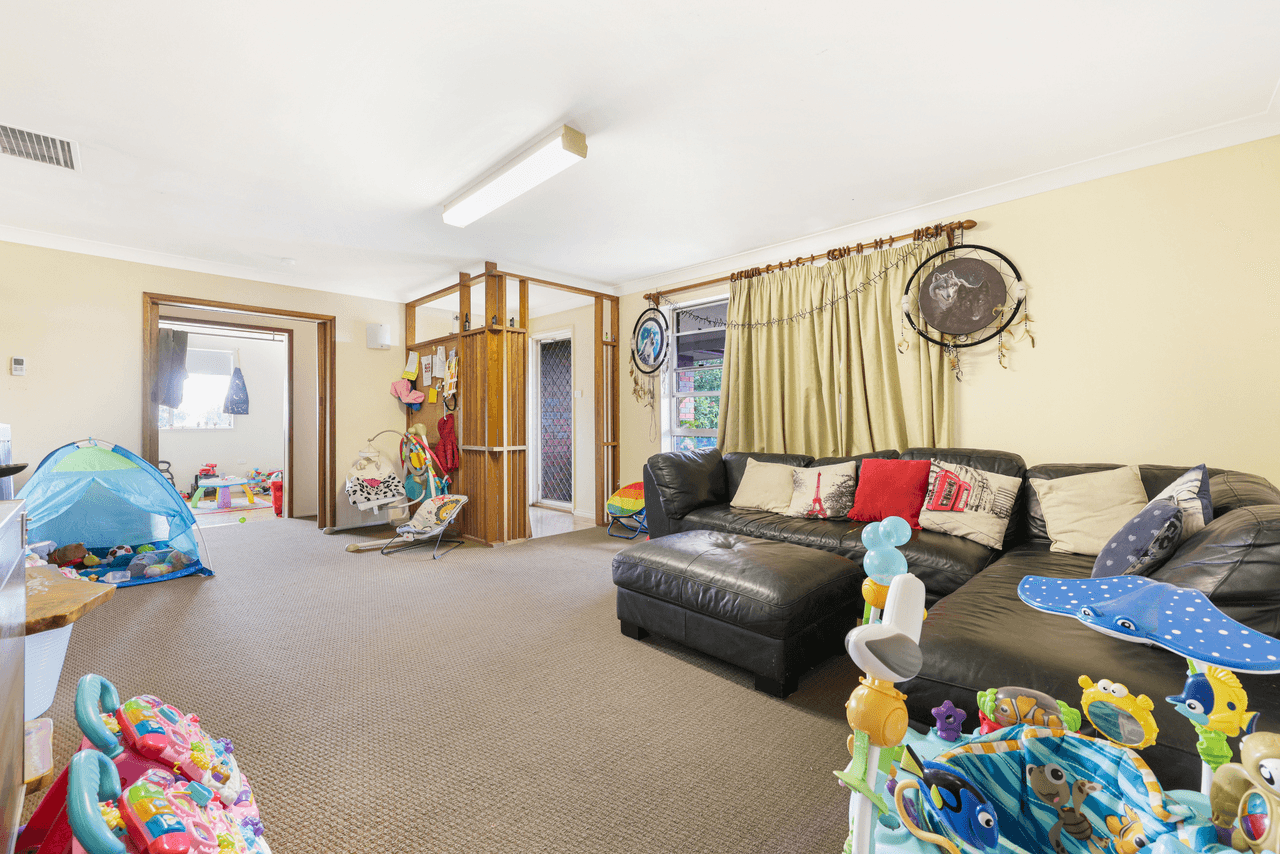 30 Minnamurra Crescent, TAMWORTH, NSW 2340