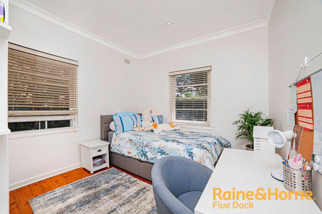 6 Curtin Avenue, ABBOTSFORD, NSW 2046