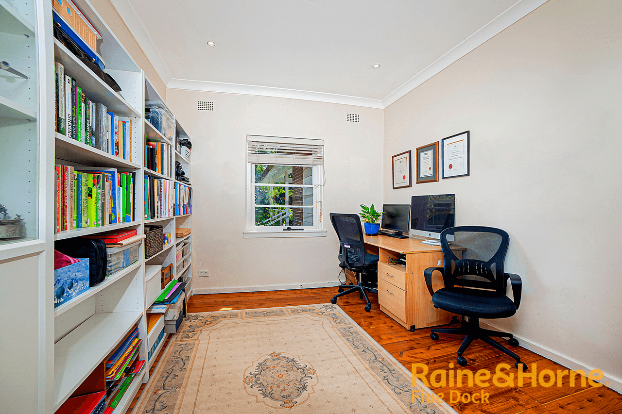 6 Curtin Avenue, ABBOTSFORD, NSW 2046