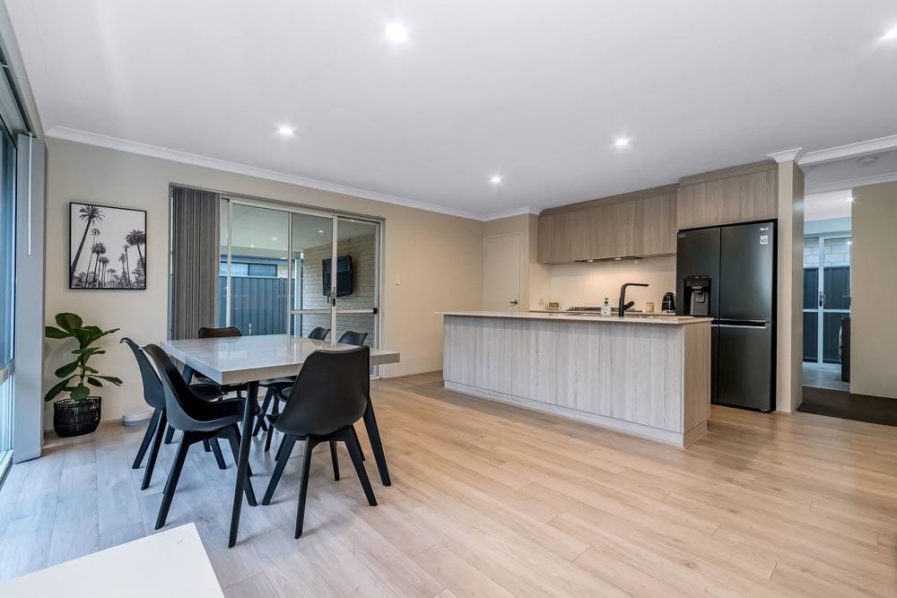 23 Charnwood Grove, Hilbert, WA 6112