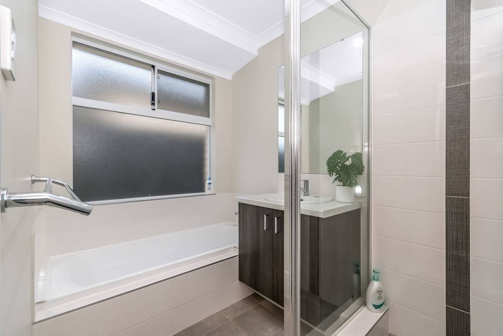 23 Charnwood Grove, Hilbert, WA 6112