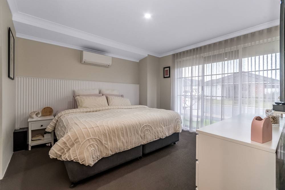 23 Charnwood Grove, Hilbert, WA 6112
