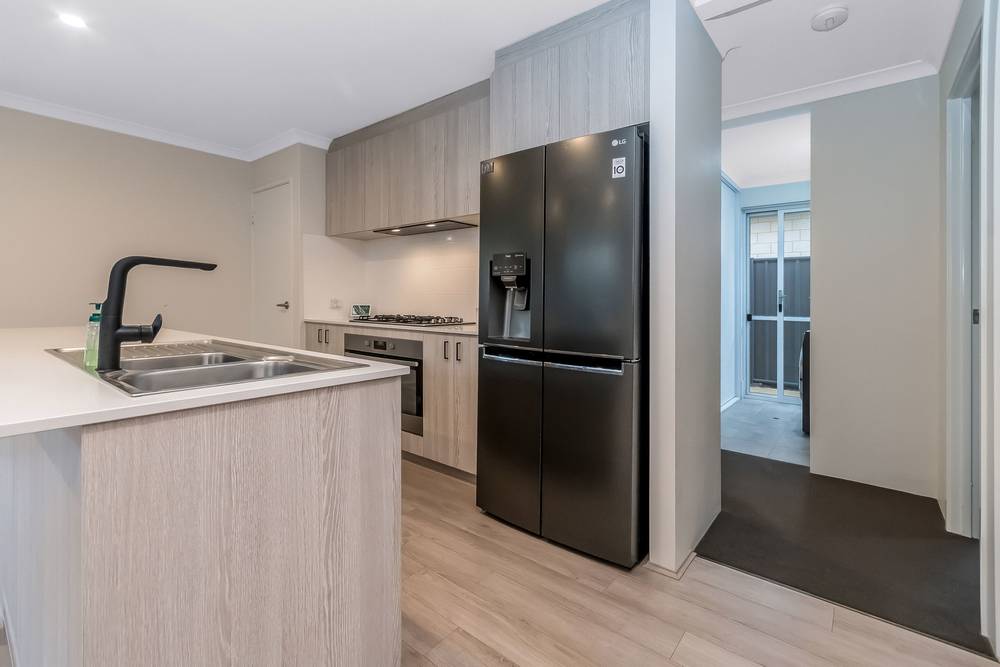 23 Charnwood Grove, Hilbert, WA 6112