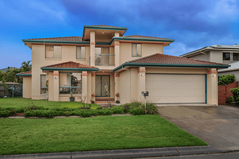 38 Fleetwing Avenue, Newport, QLD 4020