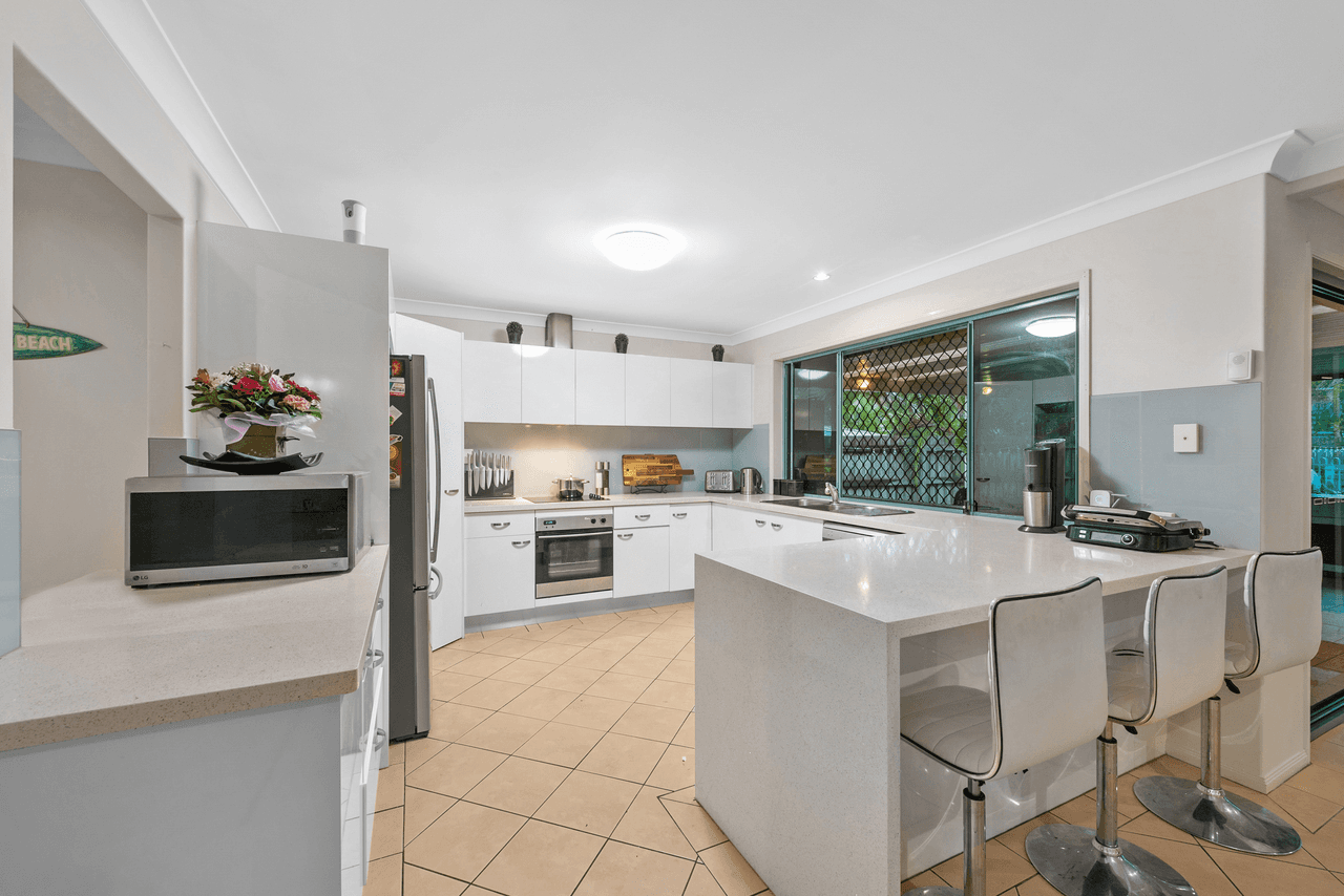 38 Fleetwing Avenue, Newport, QLD 4020