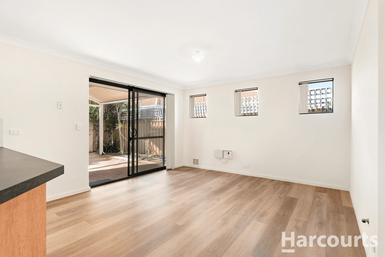 2/73 Gibson Street, MANDURAH, WA 6210