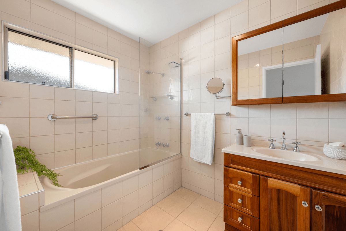 16 Ladberry Street, Taigum, QLD 4018
