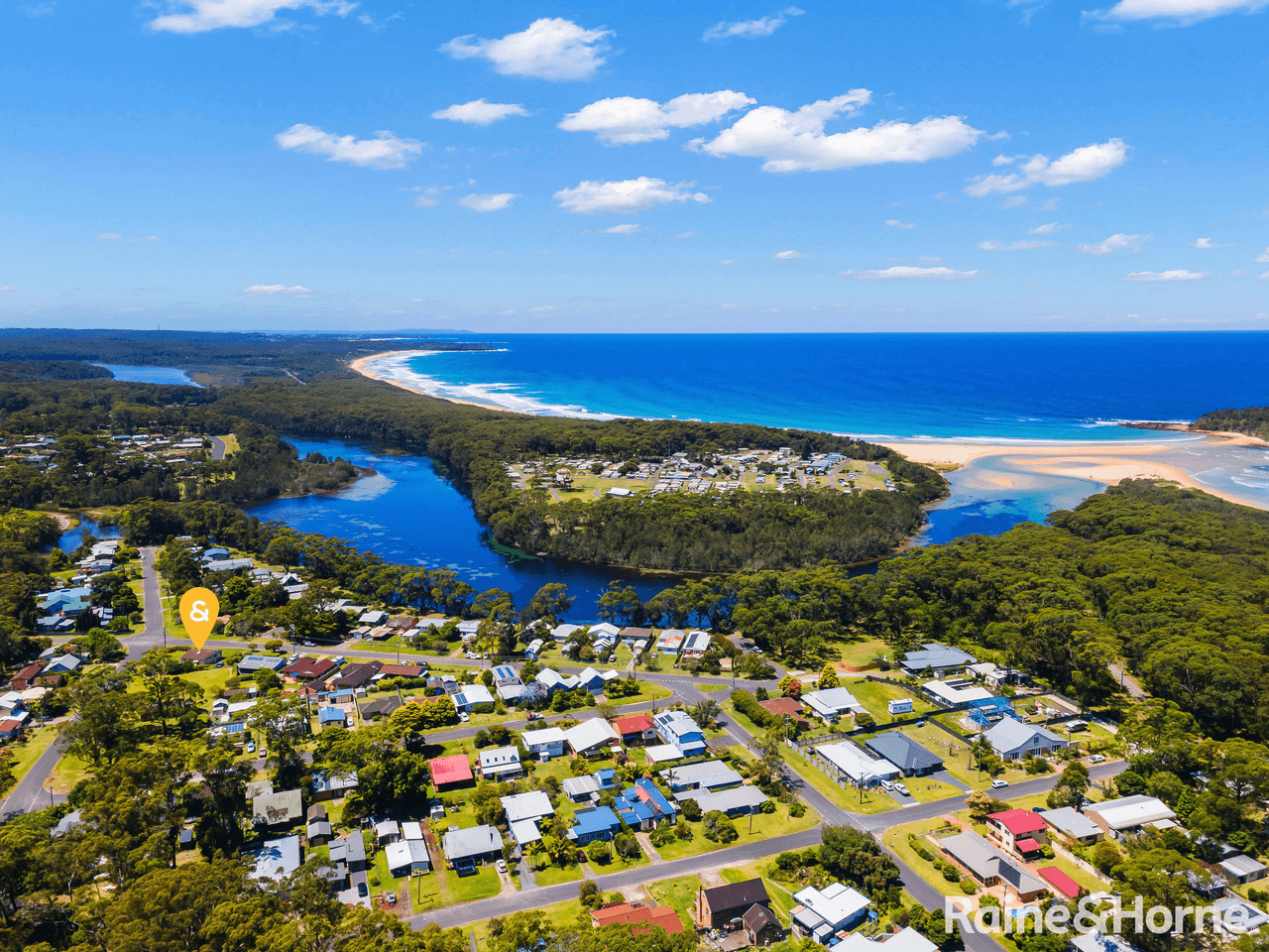 1 Centre Street, LAKE TABOURIE, NSW 2539