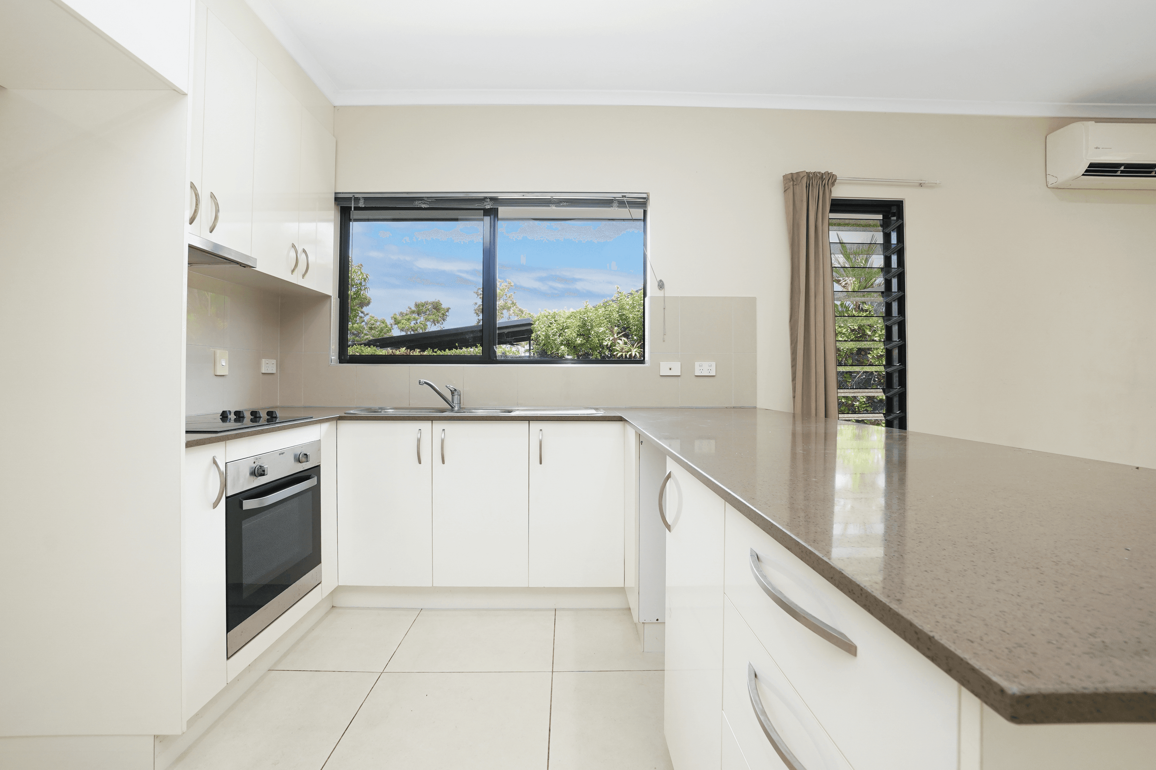 1/22 Henschke Street, Bellamack, NT 0832