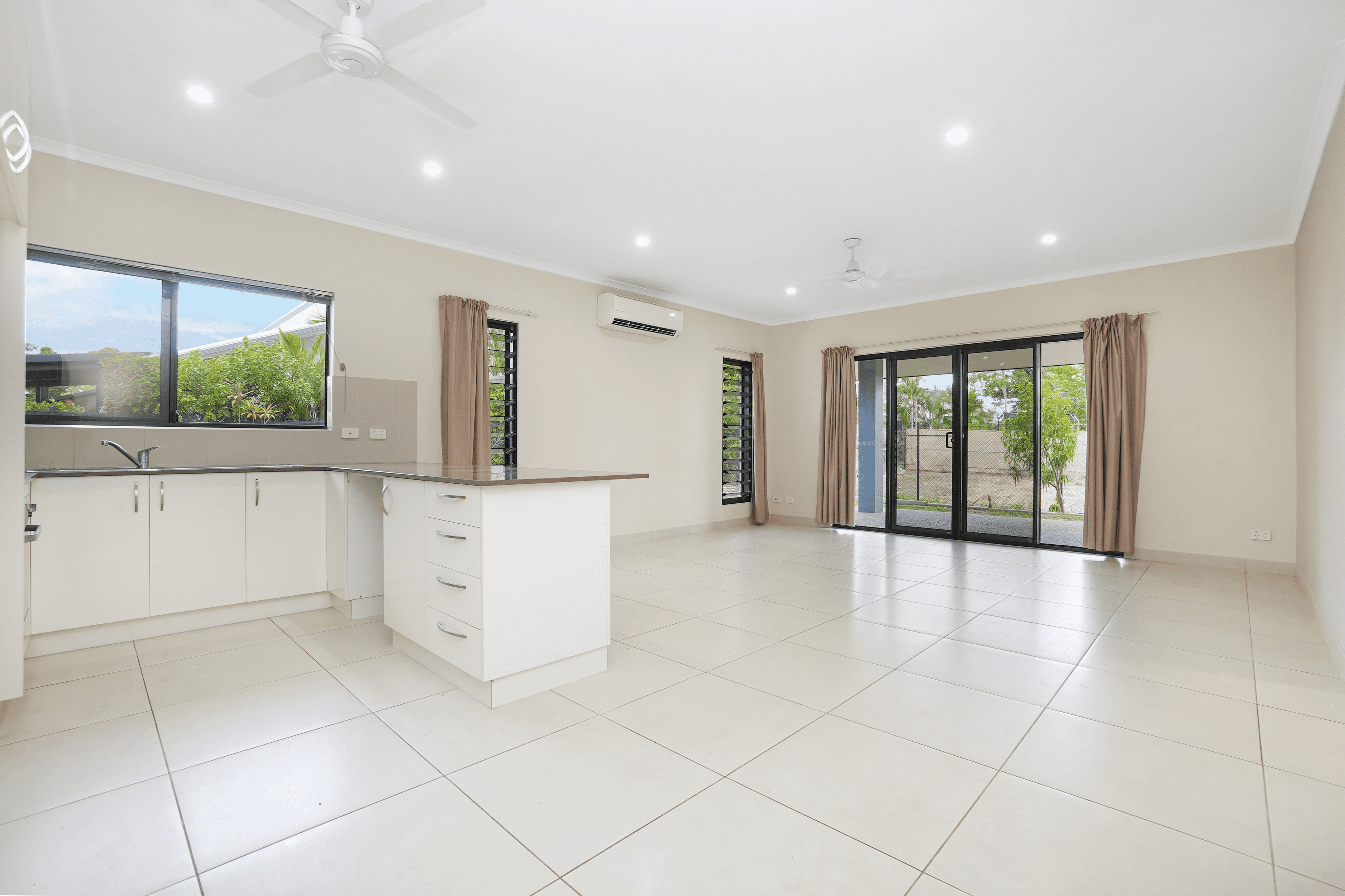 1/22 Henschke Street, Bellamack, NT 0832