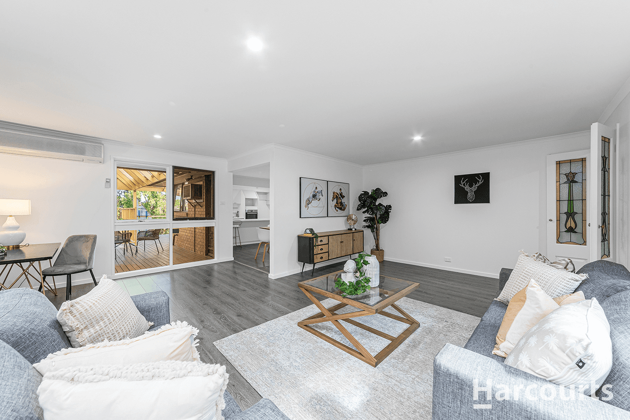 8 Minchinbury Drive, VERMONT SOUTH, VIC 3133