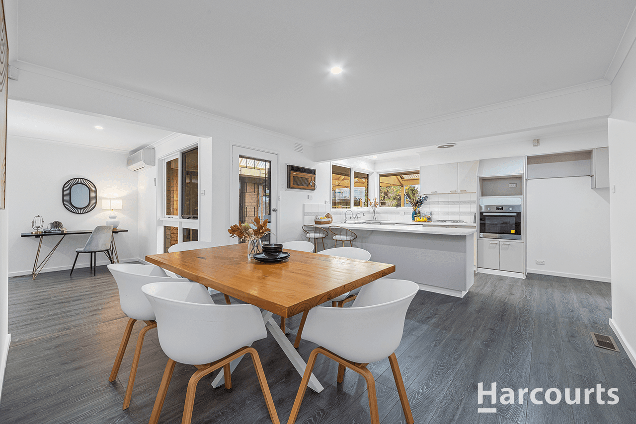 8 Minchinbury Drive, VERMONT SOUTH, VIC 3133