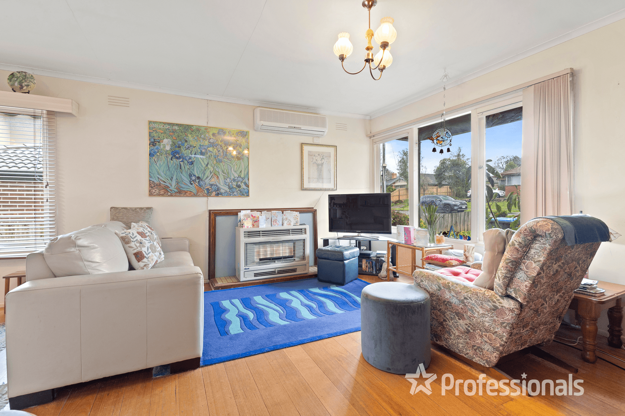 8 Moira Avenue, Ferntree Gully, VIC 3156