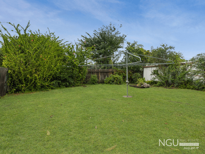 35 Dell Street, Eastern Heights, QLD 4305