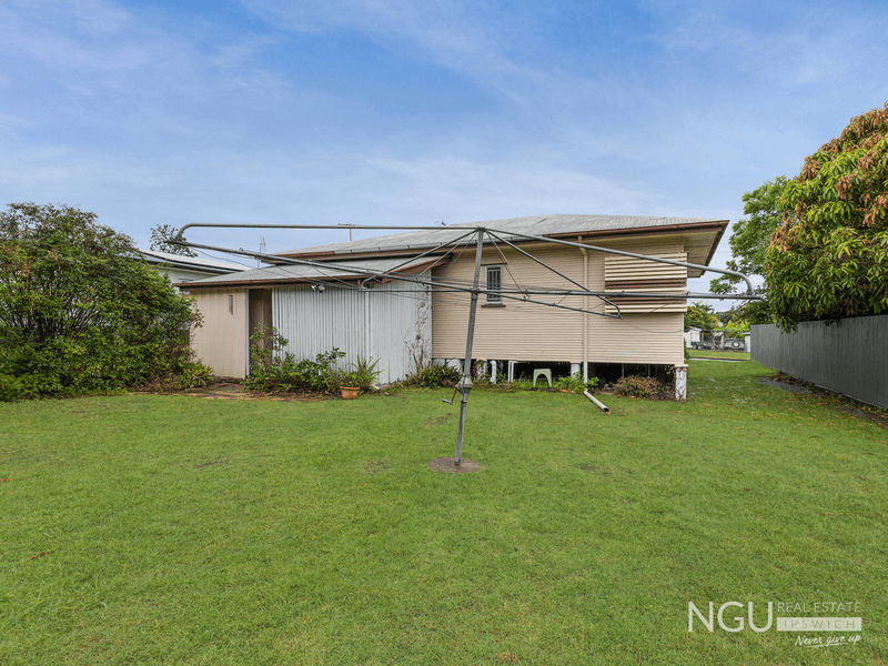 35 Dell Street, Eastern Heights, QLD 4305