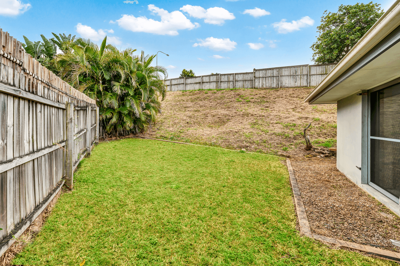 4 Flynn Court, MAUDSLAND, QLD 4210