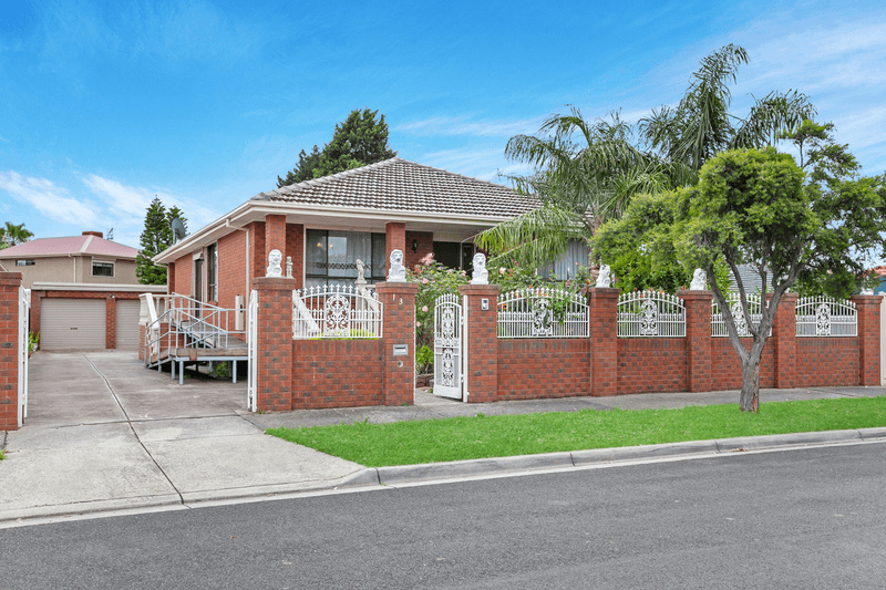 13 Brigden Court, Mill Park, VIC 3082